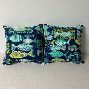 Pillow Perfect Throw Pillows Set of 2 Multicolor Fish Indoor/Outdoor 15.5 Square